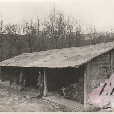 <a href="https://zakladnicazgodovine.si/product/ajdovscina-skladisce-1917/">Ajdovščina – Skladišče 1917</a> Fotografije