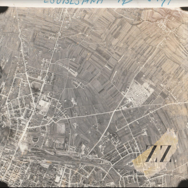 <a href="https://zakladnicazgodovine.si/product/letalska-fotografija-ljubljane-med-2-sv-vojno/">Letalska fotografija Ljubljane med 2. sv. vojno</a> Fotografije