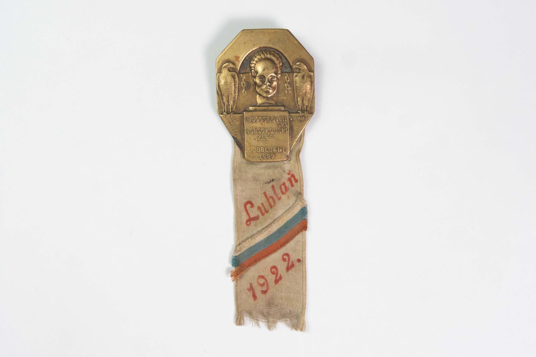 Značka: Zlet v Ljubljani s trakcem, Sokoli 1922, Dolinar Civilne medalje in značke Značka: Zlet v Ljubljani s trakcem, Sokoli 1922, Dolinar Civilne medalje in značke
