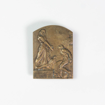 <a href="https://zakladnicazgodovine.si/product/znacka-slovenski-vsesokolski-zlet-v-ljubljani-1914-dolinar/">Značka: Slovenski vsesokolski zlet v Ljubljani, 1914 Dolinar</a> Civilne medalje in značke