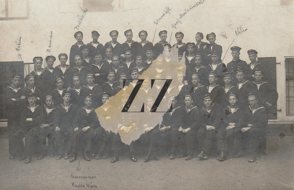 K.u.k. Marine-Akademie Braunau: akademija pomorski častniki letnik 1916 – Slovenci Fotografije K.u.k. Marine-Akademie Braunau: akademija pomorski častniki letnik 1916 - Slovenci