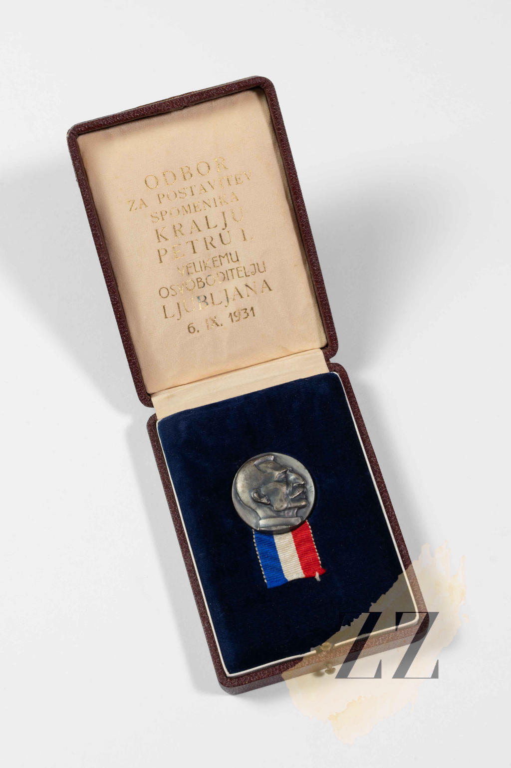 Značka: Odbor za postavitev spomenika Kralju Petru I, Ljubljana 1931 Civilne medalje in značke Značka: Odbor za postavitev spomenika Kralju Petru I, Ljubljana 1931 Civilne medalje in značke